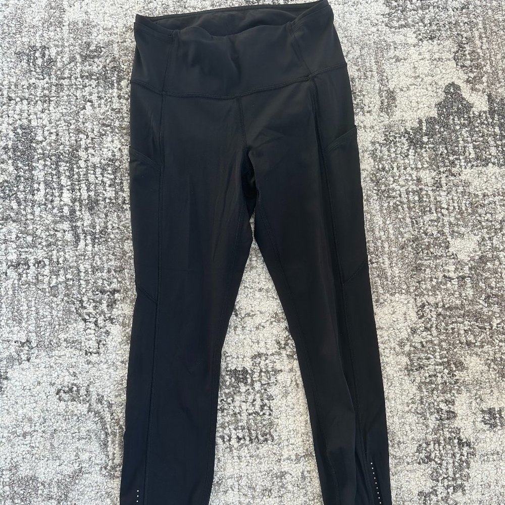Fast and Free Black Cropped Lulu Leggings with Pockets Size 4